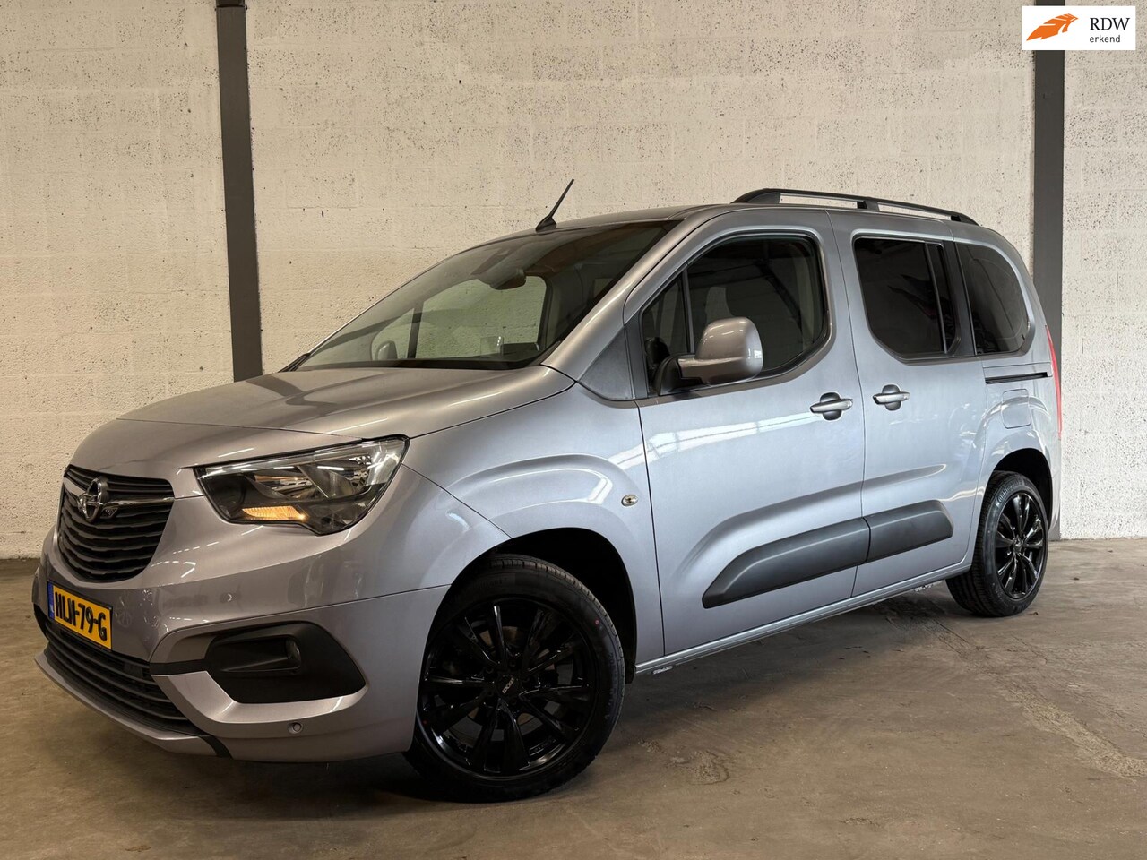 Opel Combo Tour - 1.2 Turbo Carplay Navi|Camera|HeadUp|PDC|Cruise|Dealer Onderhouden !! - AutoWereld.nl