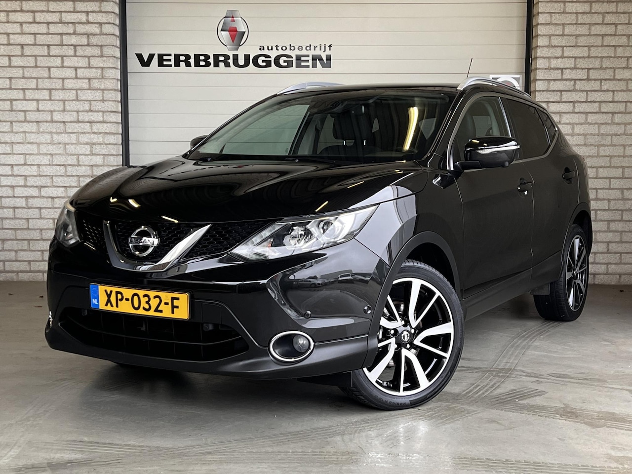 Nissan Qashqai - 1.2 Premier Edition | Trekhaak | 19" LMV | PanoDak | 360 Camera | Navi | All-in rijklaarpr - AutoWereld.nl