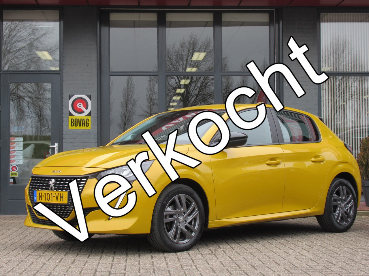 Peugeot 208 - 1.2 PureTech Active Pack | Clima-Airco | Carplay | 1ste Eigenaar | Incl. BOVAG Garantie | - AutoWereld.nl