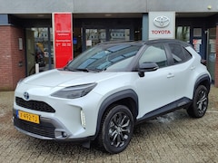 Toyota Yaris Cross - 1.5 Hybrid EXPLORE STOELVERW PARK-SENSOREN NAVI CAMERA APPLE/ANDROID CLIMA 18'' LM-VELGEN