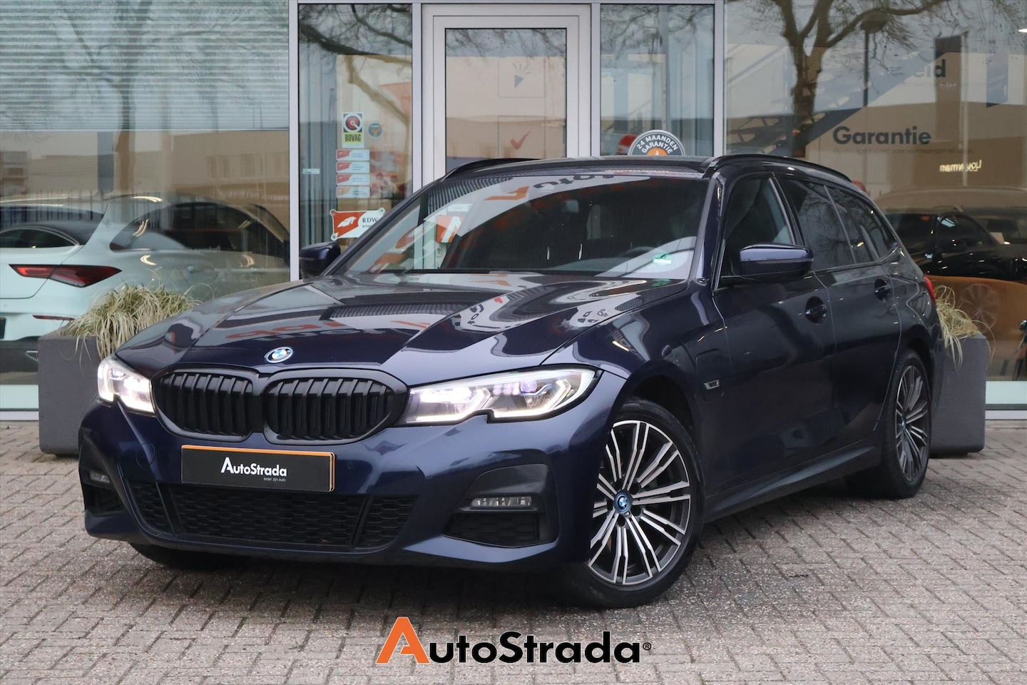 BMW 3-serie Touring - (g21) 320e M-Sport 204pk I Laser LED I Carplay I Navi I Camera I Cruise I Climate - AutoWereld.nl