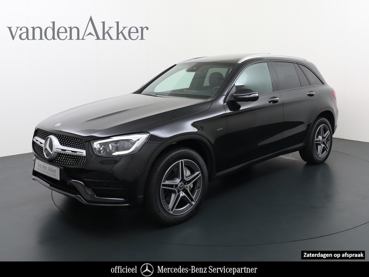 Mercedes-Benz GLC-klasse - 300e AMG 4Matic // Panoramadak // Burmester // 360 Camera // Keyless // Carbon // Sfeerver - AutoWereld.nl