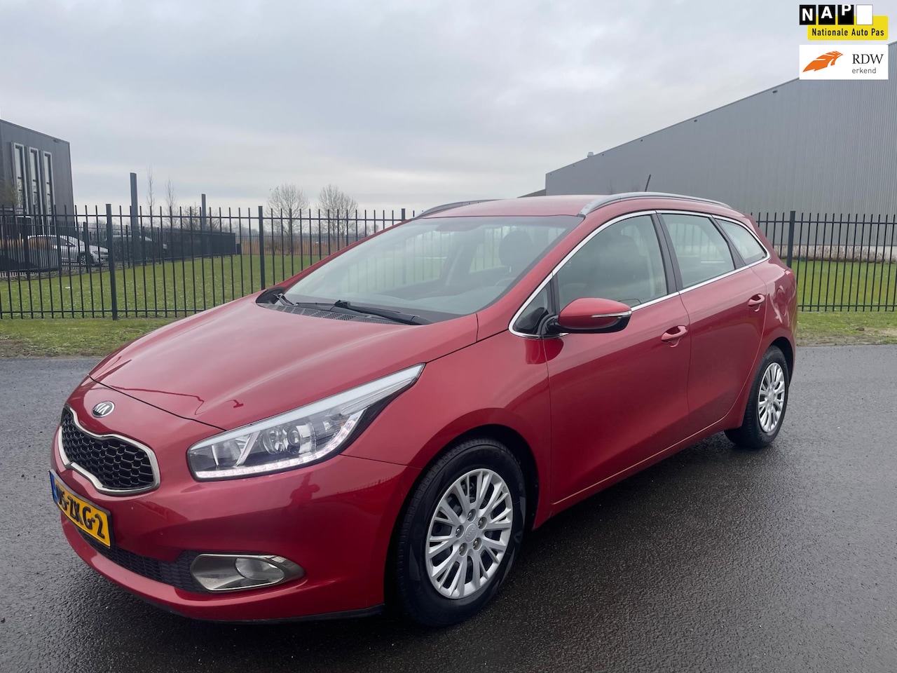 Kia Cee'd Sportswagon - 1.6 GDI Plus Pack|Bluetooth|Camera|Cruise|Navi|Bj 2013 - AutoWereld.nl