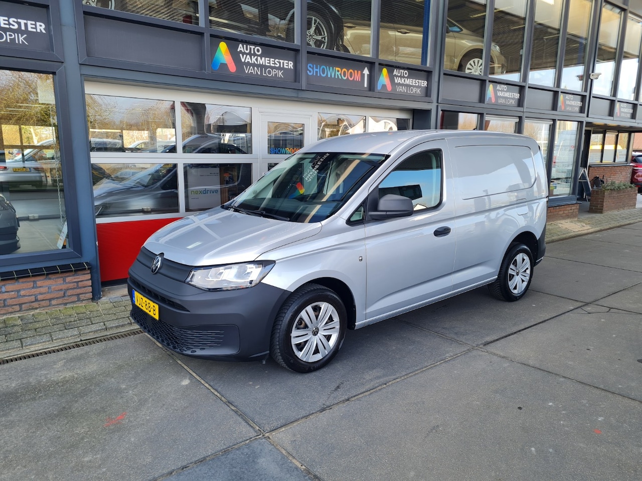 Volkswagen Caddy Cargo - 2.0 TDI L1H1 Comfort Navi Carplay Parksens. All-in prijs + 6 mnd garantie! - AutoWereld.nl