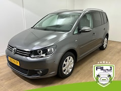 Volkswagen Touran - Occasion 1.2 TSI Highline BlueMotion 7p. | Grijs | Tweedehands Touran | 7 zits | Cruise |
