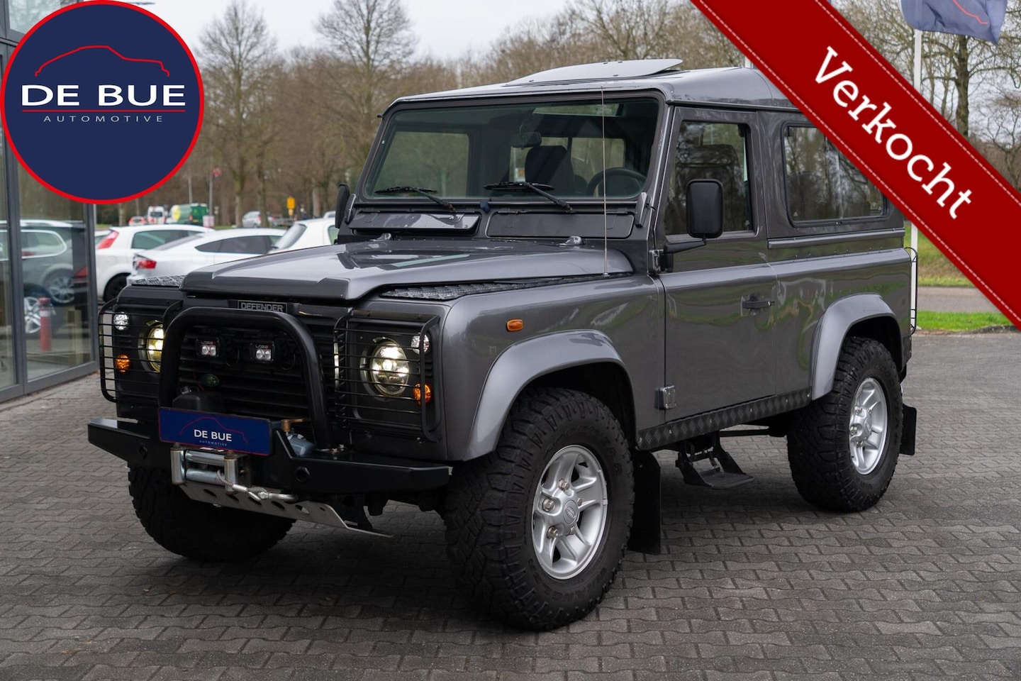 Land Rover Defender 90 - 2.5 Td5|County SV|Youngtimer|Open dak|Lier|6 pers.|Trekhaak|LED|Standkachel|Full Service - AutoWereld.nl