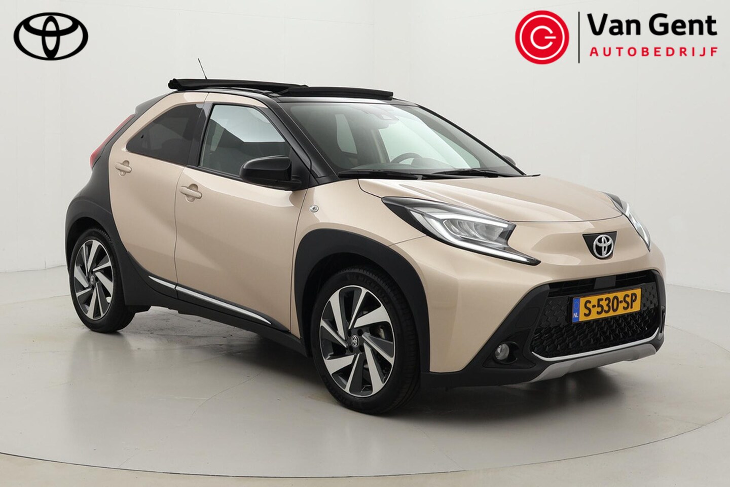 Toyota Aygo X - 1.0 VVT-i MT Envy | Elektrisch vouwdak | Fietsensteun | Navigatie | Apple Carplay / Androi - AutoWereld.nl