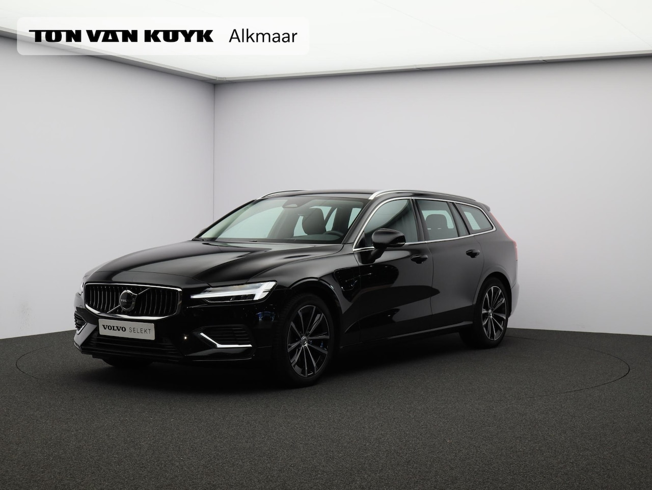 Volvo V60 - T6 350PK Plug-in hybrid AWD Essential Edition / Adaptive Cruise / Lederen Bekleding / Stoe - AutoWereld.nl