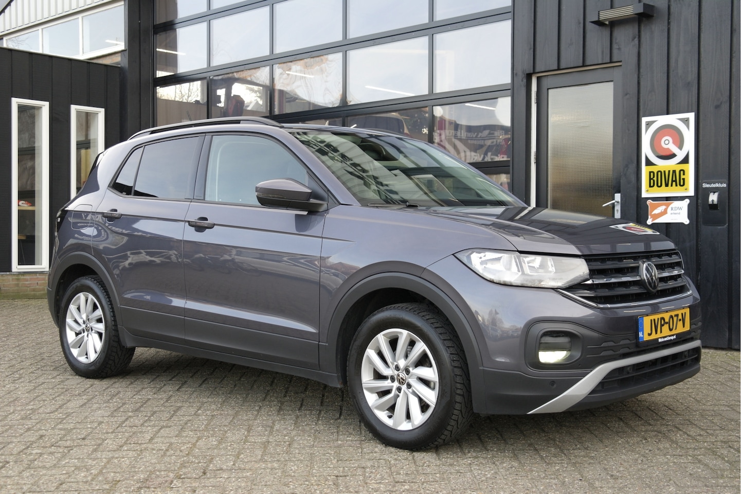 Volkswagen T-Cross - 1.0 TSI Style Automaat | Adap.Cruise | Carplay | Camera | Clima | Stoelverwarming - AutoWereld.nl