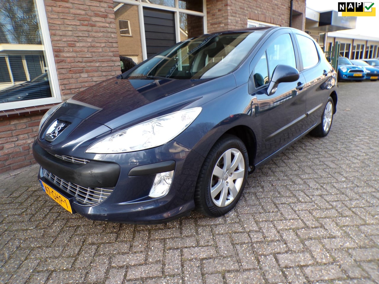 Peugeot 308 - 1.6 VTi XS Automaat / Airco / Navi - AutoWereld.nl