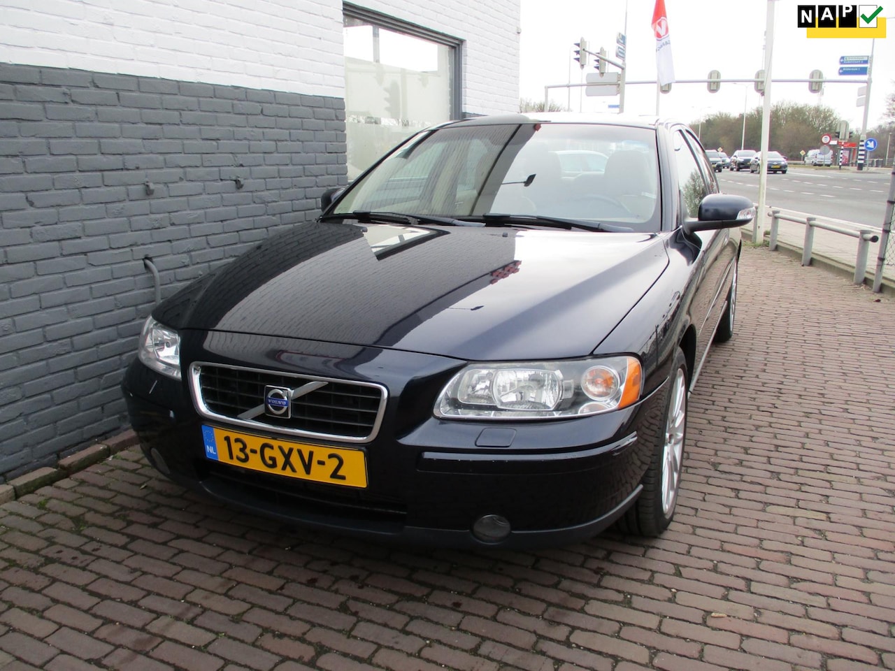 Volvo S60 - 2.4 Kinetic 2.4 Kinetic - AutoWereld.nl