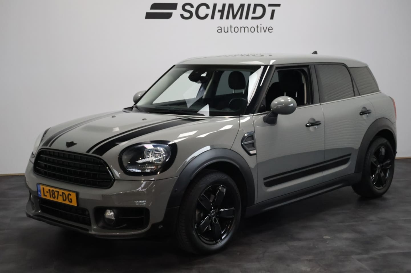 MINI Countryman - Mini 1.5 One Business Edition | Stoelverwarming | Navigatie | Climate - AutoWereld.nl