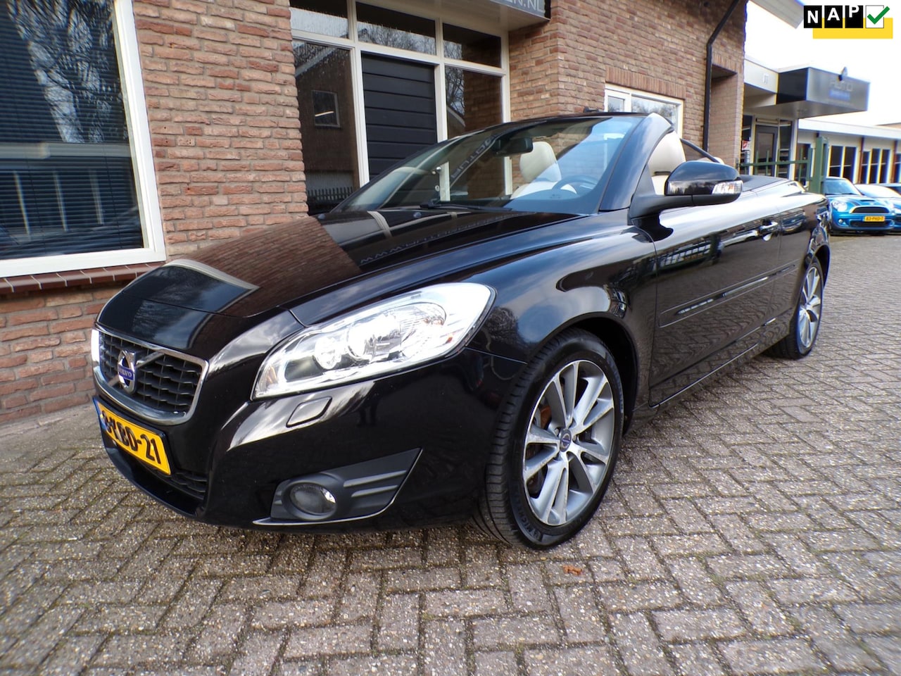 Volvo C70 Convertible - 2.0 D4 Tourer Automaat / Leder / Navi - AutoWereld.nl