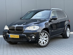 BMW X5 - xDrive50i M-Pakket - Pano - 7-Persoons - Facelift - Softclose - Leder Dashboard