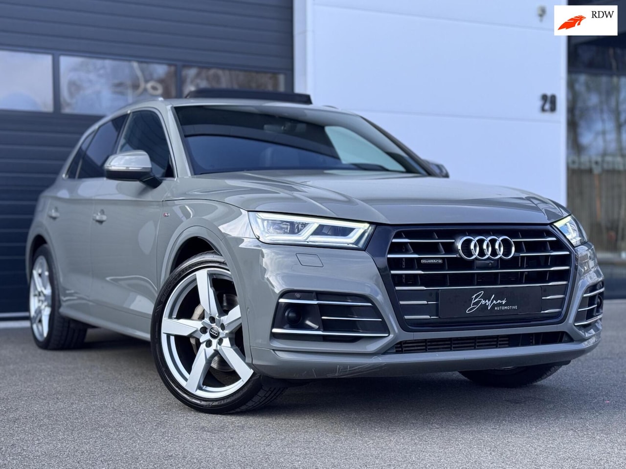 Audi Q5 - 55 TFSIe Quattro S-line Pano|Luchtvering|Adaptive Cr - AutoWereld.nl