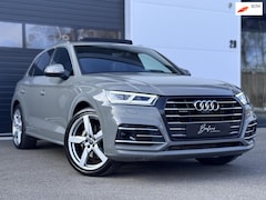 Audi Q5 - 55 TFSIe Quattro S-line Pano|Luchtvering|Adaptive Cr