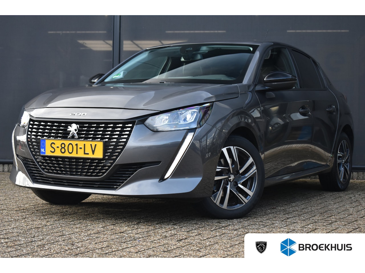 Peugeot 208 - 1.2 PureTech Allure 100pk Automaat | Navigatie by App | Parkeersensoren | Climate Control - AutoWereld.nl