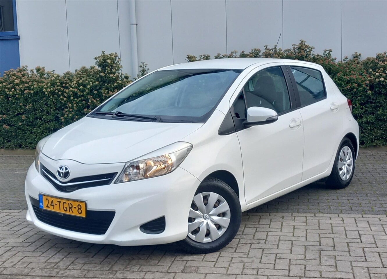 Toyota Yaris - 1.0 12v VVT-i 69pk 5D Aspiration Navigatie - AutoWereld.nl