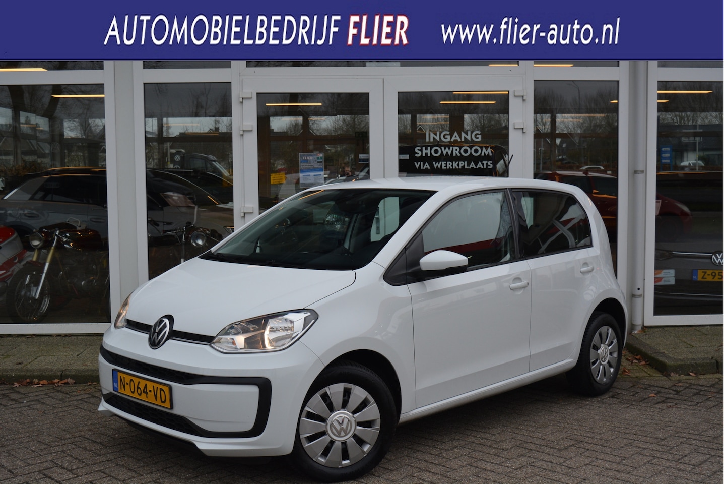 Volkswagen Up! - 1.0 66PK Move Up! ✅ Clima ✅ Cruise ✅Camera ✅ PDC ✅ - AutoWereld.nl