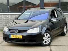 Volkswagen Golf - 2.0 FSI Sportline