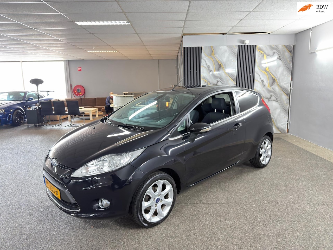 Ford Fiesta - 1.4 Ghia Apk Nieuw,Airco,Parksensoren,Key&Go,Lm velgen,N.A.P,2 sleutels+Boekjes,Topstaat!! - AutoWereld.nl
