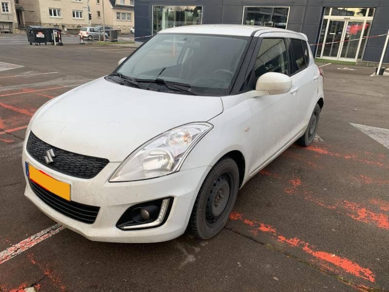 Suzuki Swift - 1.2 BANDIT EASSS Airco | Cruise | + Winterwielenset! - AutoWereld.nl
