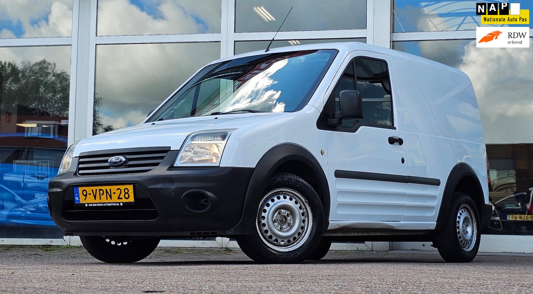 Ford Transit Connect - T200S 1.8 TDCi Ambiente Nieuwe APK Navigatie Bluetooth Marge - AutoWereld.nl