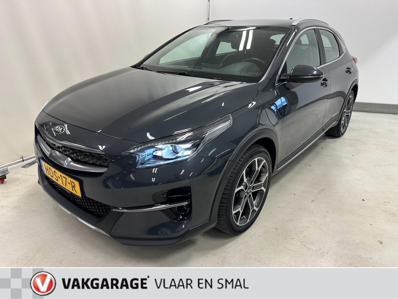Kia XCeed - 1.6 GDi PHEV DynamicPlusLine Camera-Luxe uitvoering-Carplay-stoel en stuurverwarming-4 Nie - AutoWereld.nl