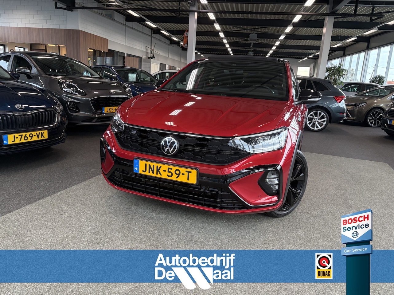 Volkswagen Taigo - 1.0 TSi DSG R-Line Business SCHUIFDAK/KEYLESS/CAMERA/18INCH/DODEHOEK/ADAPT.CRUISE - AutoWereld.nl