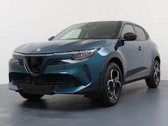 Alfa Romeo Junior - 1.2 Turbo Hybrid Ibrida Speciale | Achterbank in delen neerklapbaar | Achteruitrijcamera |