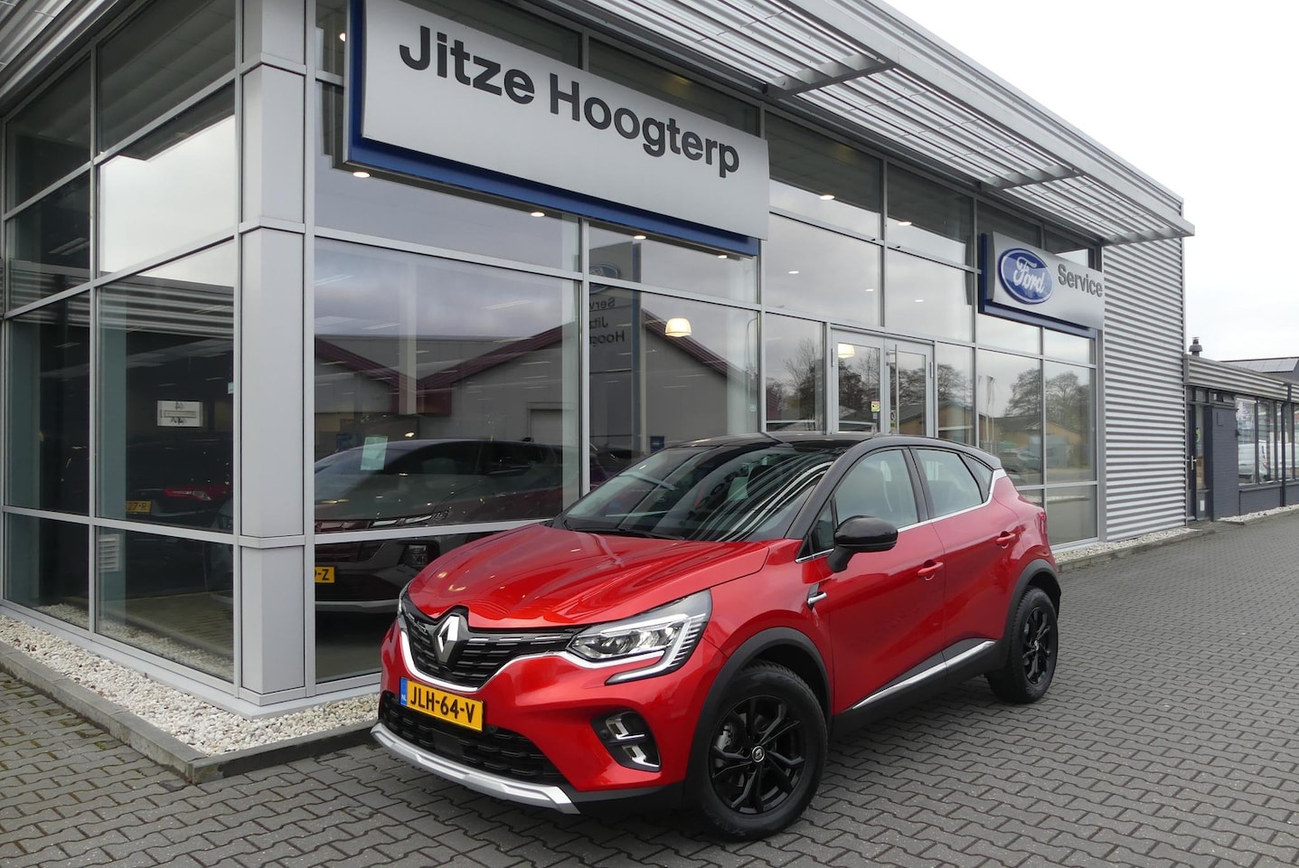Renault Captur - 1.3 TCe 140 Intens CRUISE, CLIMA, STOELVERWARMING, NAVI, CAMERA, PDC V&A, APPLE CARPLAY/AN - AutoWereld.nl