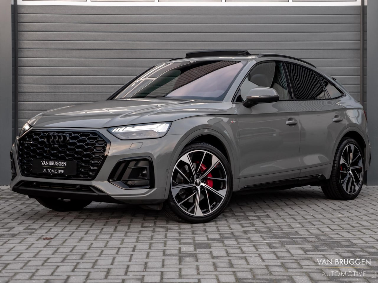 Audi Q5 Sportback - 50 TFSI E S-Line Pano RS-Stoelen Luchtvering HUD 360 Sfeer - AutoWereld.nl