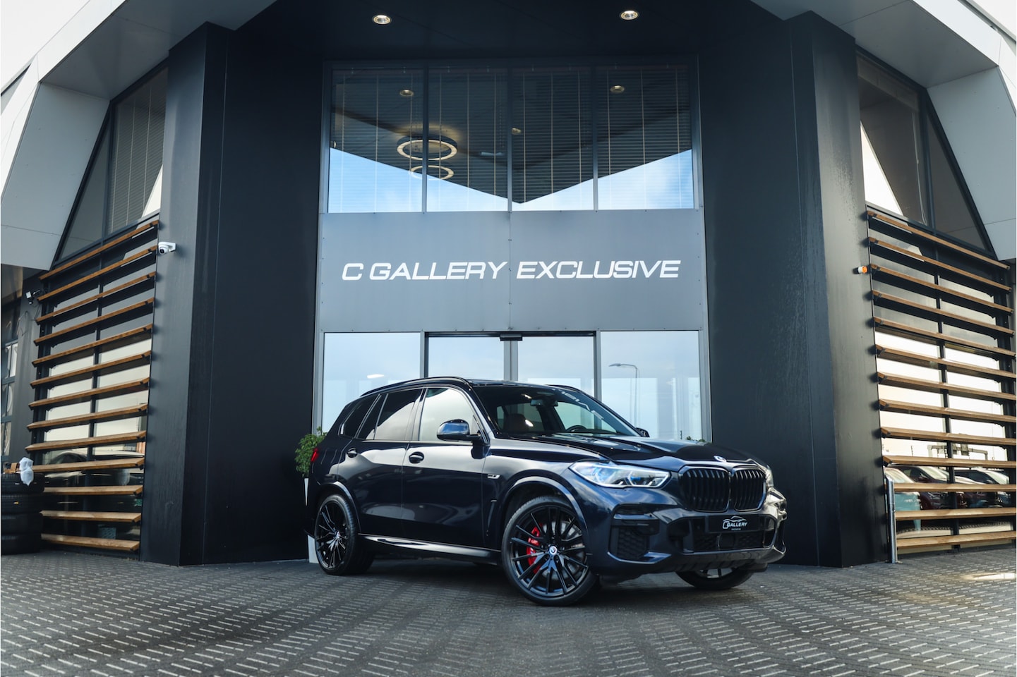 BMW X5 - xDrive45e High Executive - M Sport | Panorama | Luchtvering | Memory | HUD - AutoWereld.nl