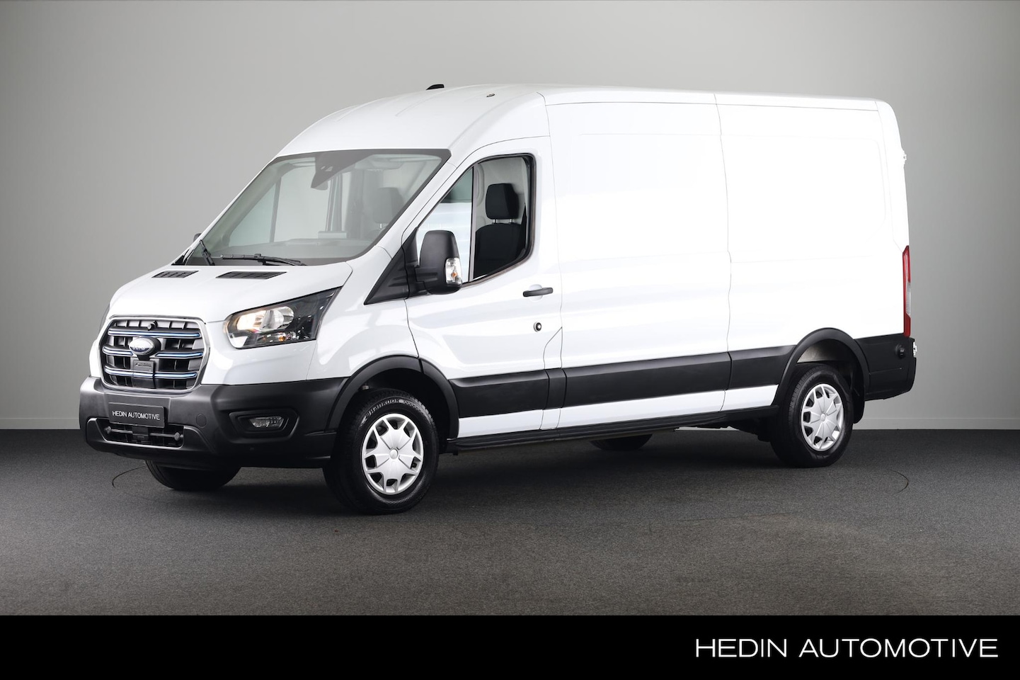 Ford E-Transit - 350 L3H2 Trend 68 kWh - AutoWereld.nl