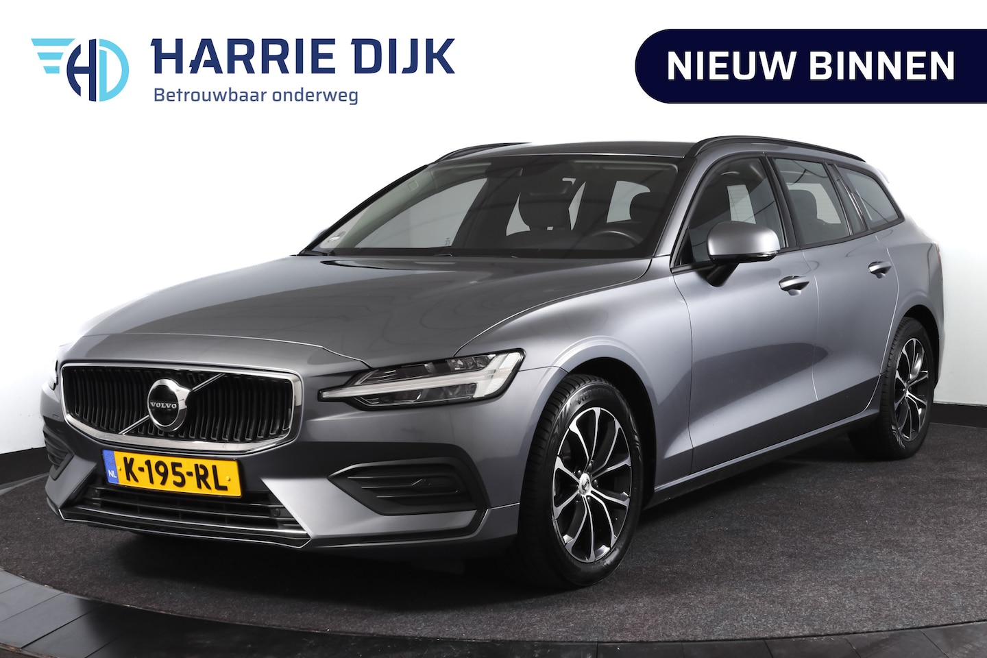 Volvo V60 - 2.0 B3 Momentum Advantage Orig. NL | Dig. Cockpit | Adapt. Cruise | Stoel-+stuurverw. | PD - AutoWereld.nl