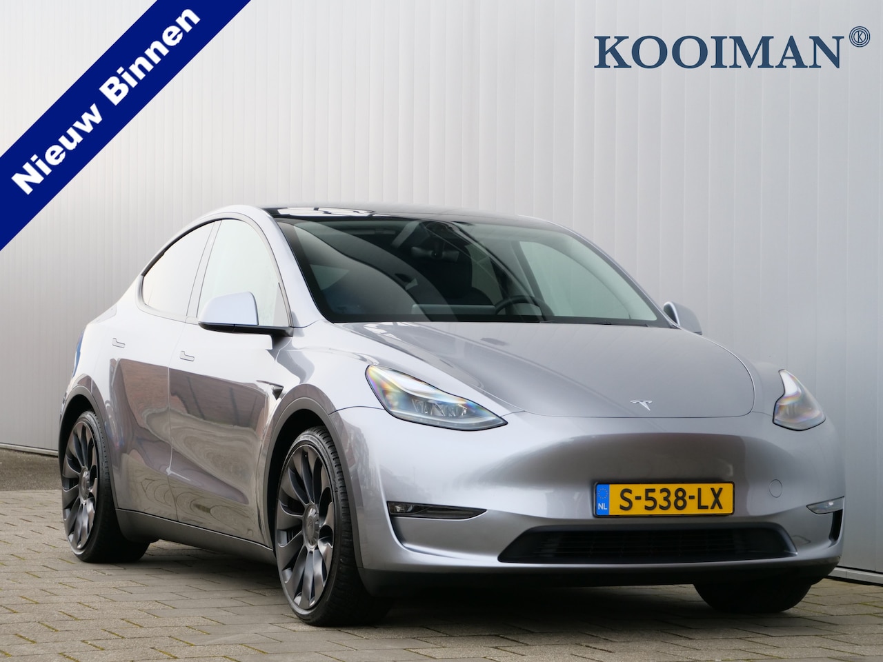 Tesla Model Y - Performance AWD 75 kWh 463 Pk Automaat Navigatie / Camera's / Afneembare trekhaak / Leer / - AutoWereld.nl