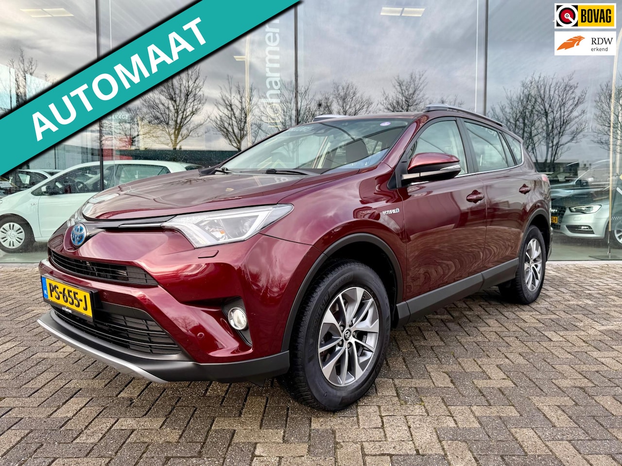 Toyota RAV4 - 2.5 Hybrid AWD Dynamic 2.5 Hybrid AWD Dynamic, Trekhaak, KeyLess, Camera, PDC, Navi - AutoWereld.nl