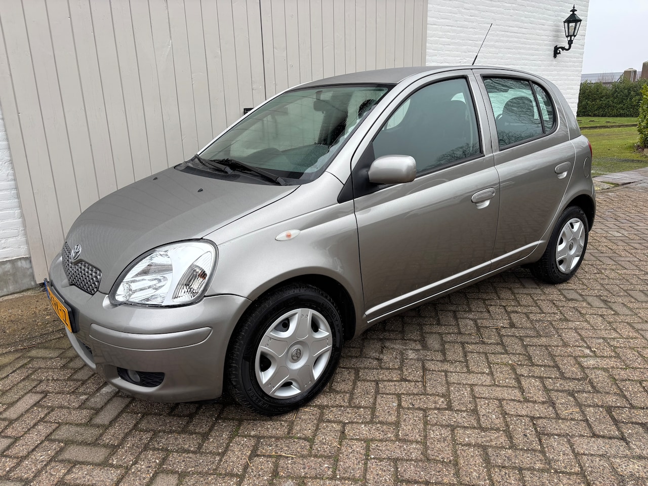 Toyota Yaris - 1.3 VVT-i S-Line AIRCO 2e Eigenaar! - AutoWereld.nl
