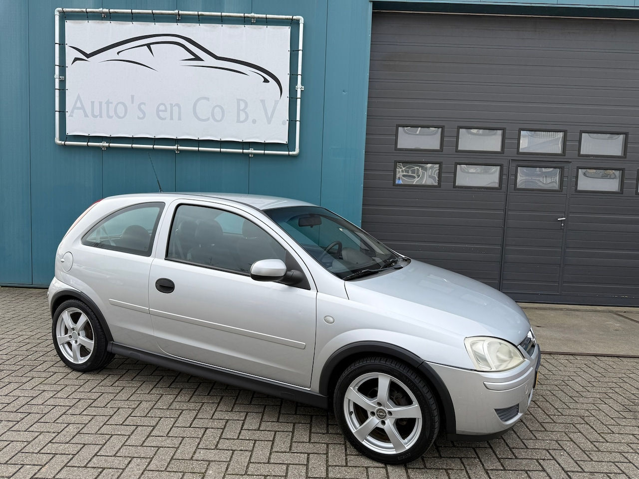 Opel Corsa - 1.2-16V Silverline Clima 16 inch Lmv Stuurbekr Centrale vergr NL auto Nap - AutoWereld.nl