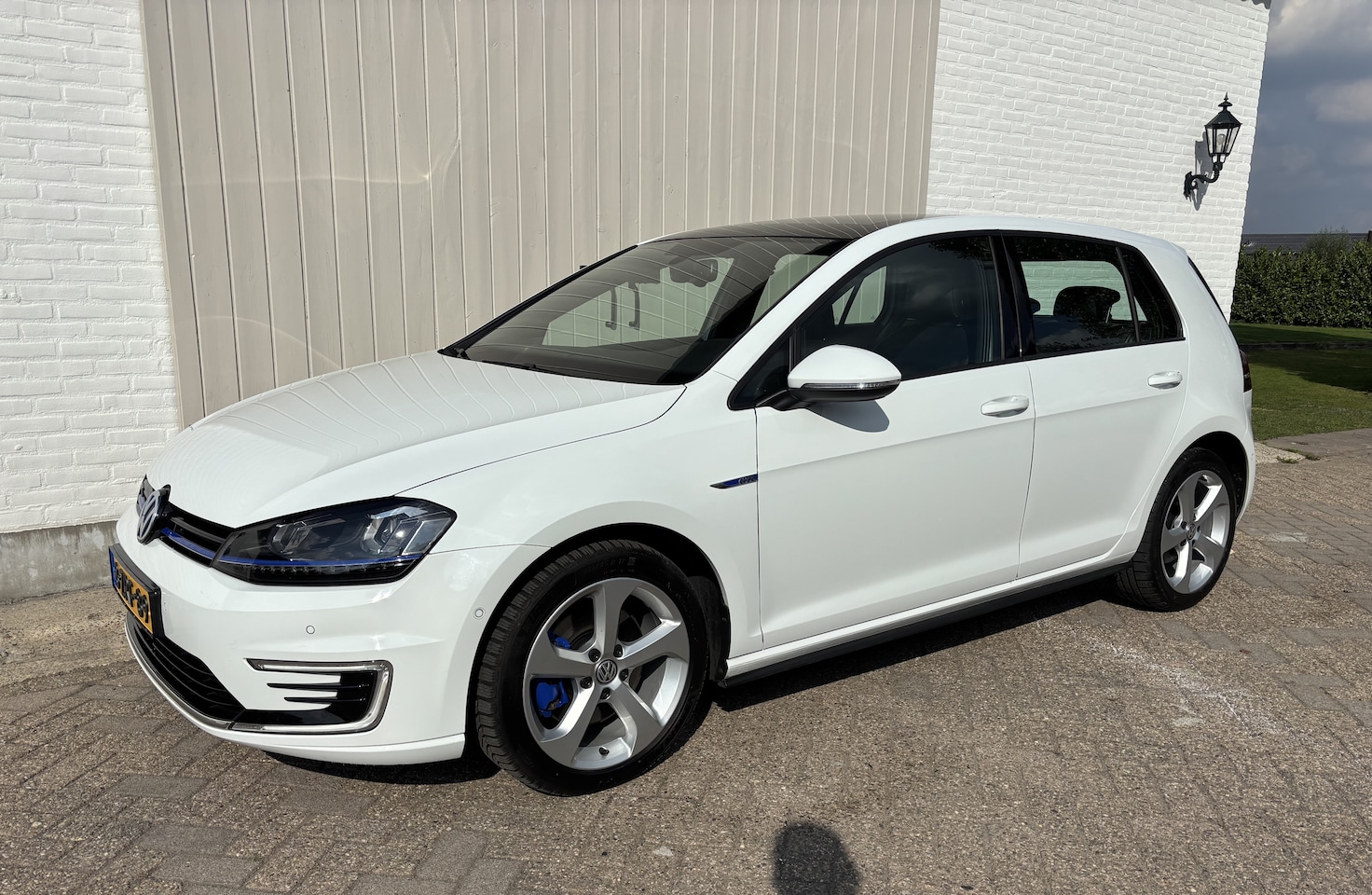 Volkswagen Golf - 1.4 TSI GTE Topstaat! Dealer-onderhouden. NL-auto - AutoWereld.nl