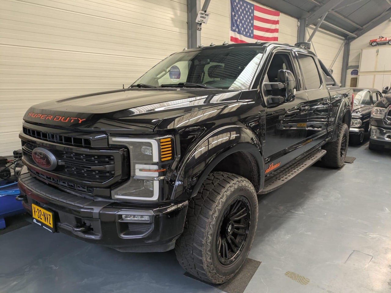 Ford F250 - USA Superduty 7.3 V8 LPG Benzine Black Edition - AutoWereld.nl