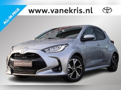 Toyota Yaris - 1.5 Hybrid 115 First Edition Limited, Parkeersensoren, Stoelverwarming