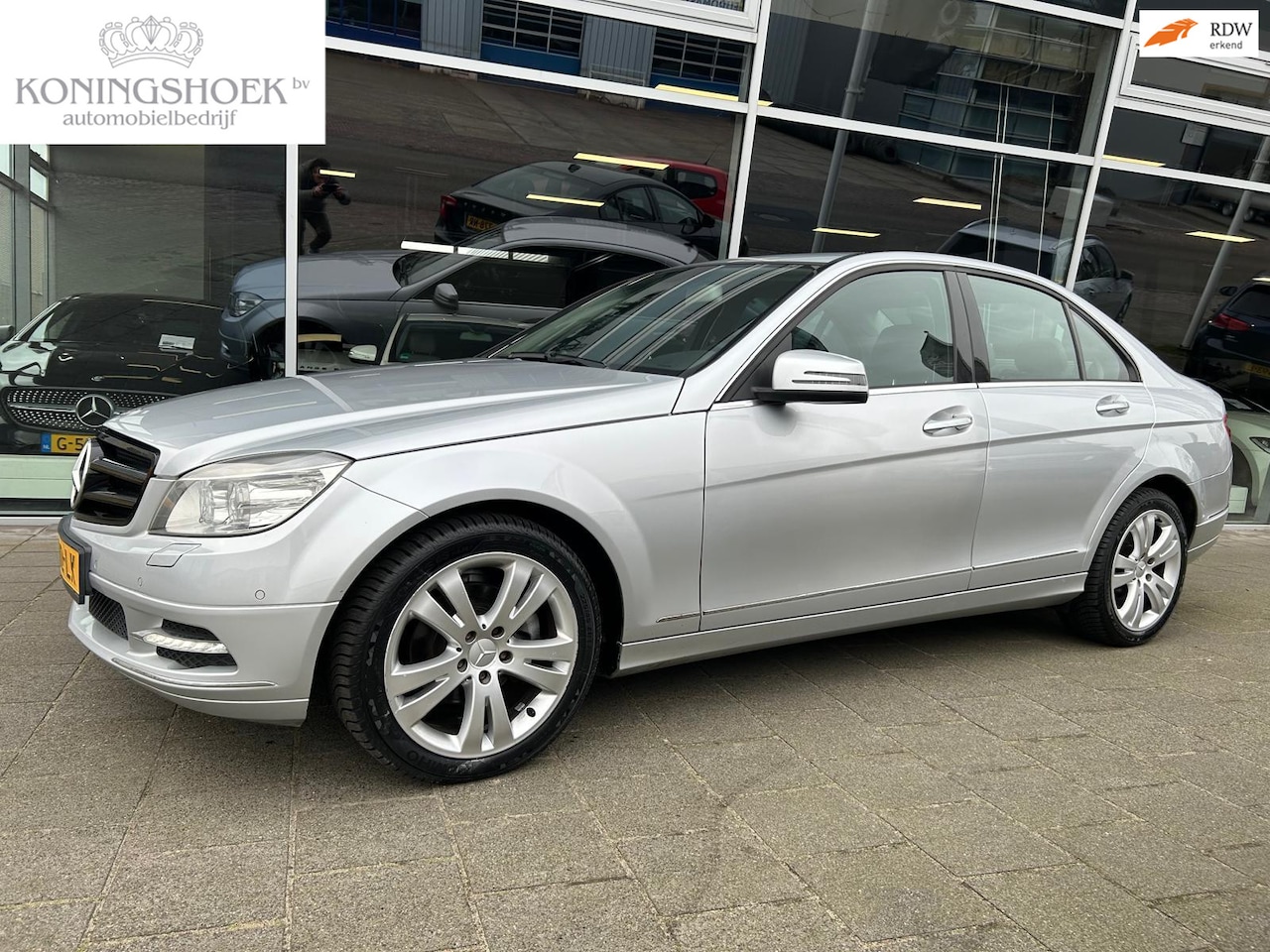 Mercedes-Benz C-klasse - 180 CGI BlueEFFICIENCY Avantgarde 180 CGI BlueEFFICIENCY Avantgarde - AutoWereld.nl
