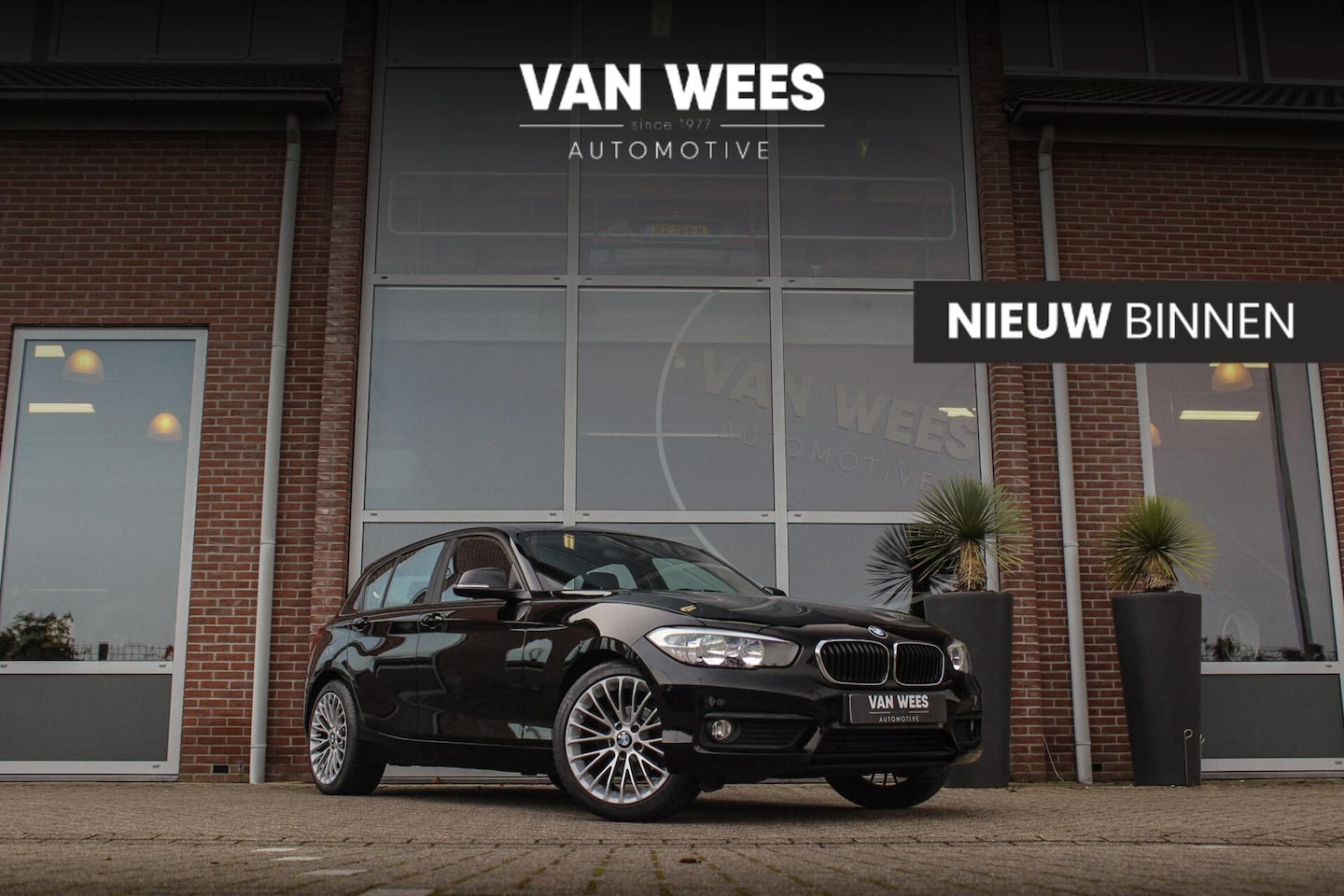 BMW 1-serie - 116i Essential LCI | Facelift | 2e eigenaar | Stoelverwarming | Sportstuur | Cruise contro - AutoWereld.nl