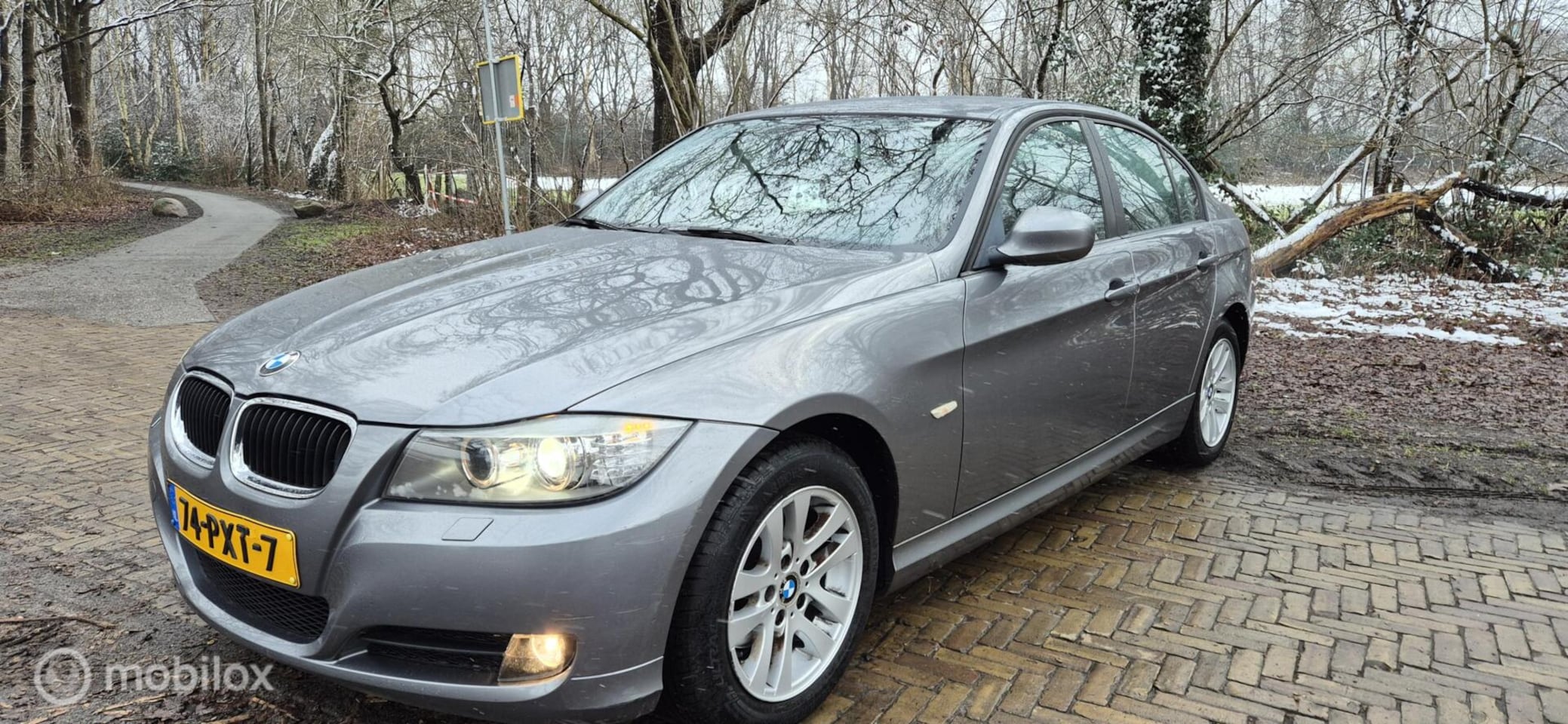 BMW 3-serie - 320i Business Luxury Line /Automaat /106583 KM ! - AutoWereld.nl