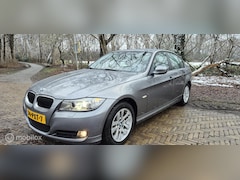 BMW 3-serie - 320i Business Luxury Line /Automaat /106583 KM