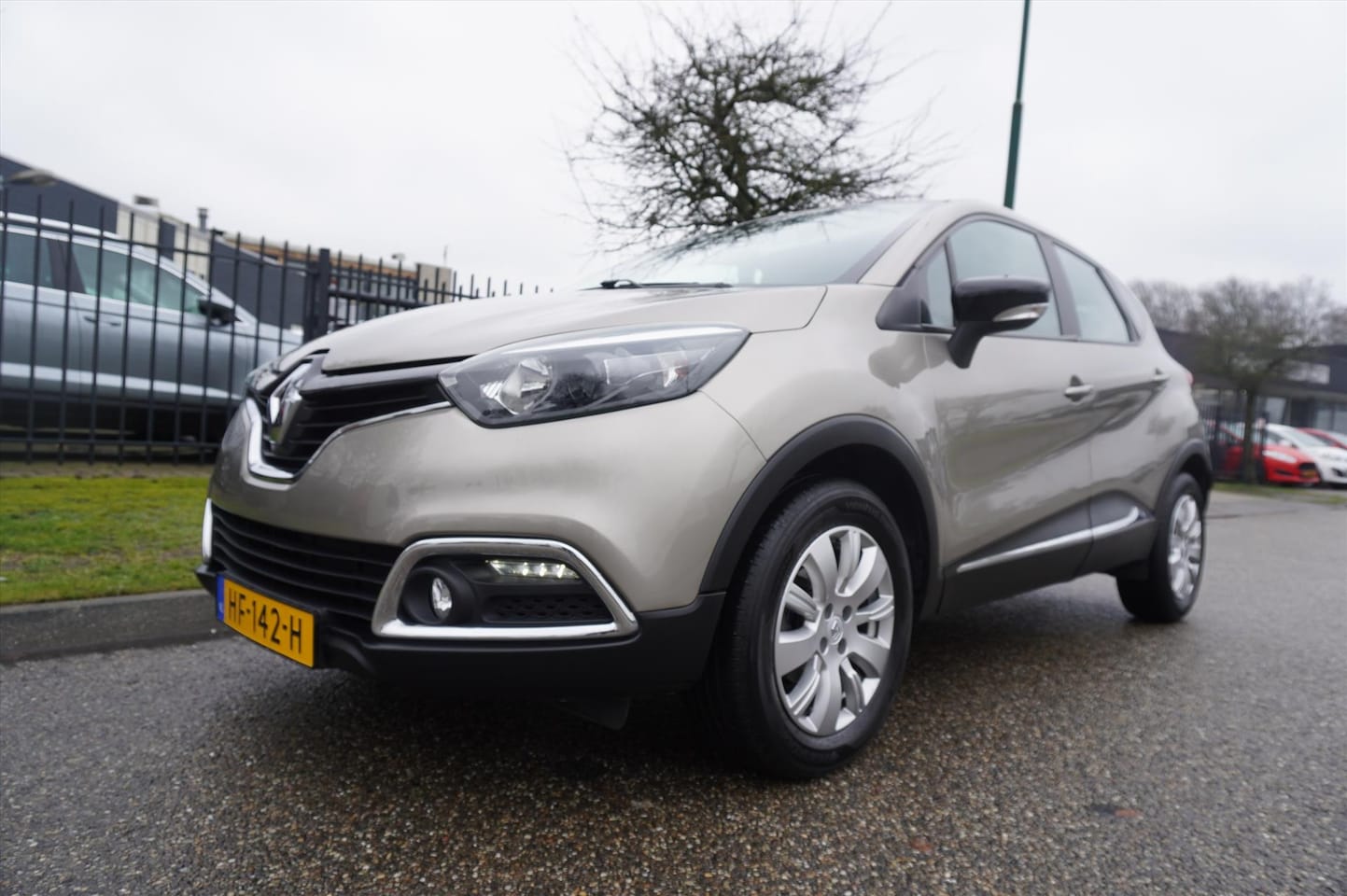 Renault Captur - Energy TCe 90PK S&S Dynamique Navigatie Trekhaak - AutoWereld.nl