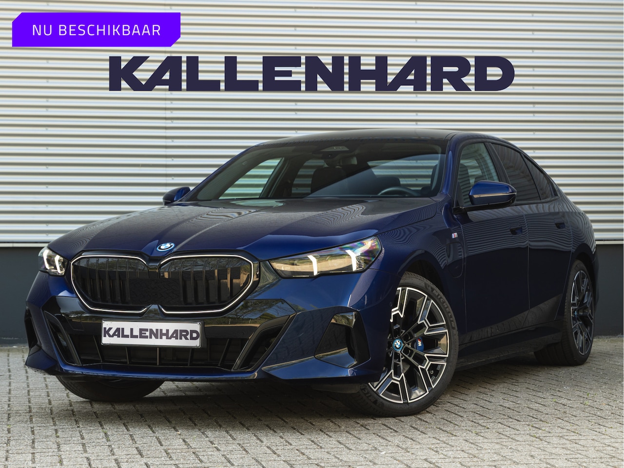 BMW 5-serie - 530e M-Sport Pro - Pano - ACC - Harman Kardon - Head-up - Iconic Glow Exterieur - AutoWereld.nl