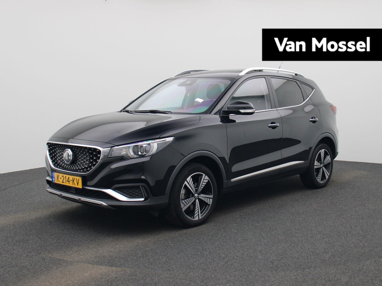 MG ZS - Luxury 45 kWh | PANORAMADAK | APPLE CARPLAY | AIRCO | LEDER | ACHTERUITRIJCAMERA | - AutoWereld.nl