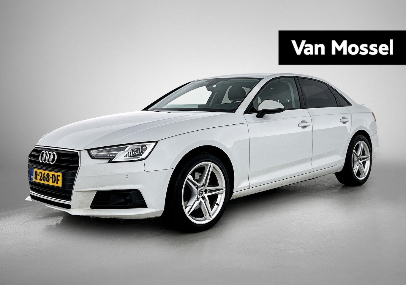 Audi A4 Limousine - 35 TFSI Sport | AUTOMAAT | HEAD-UP DISPLAY | ACHTERUITRIJCAMERA | LEDEREN BEKLEDING | STOE - AutoWereld.nl